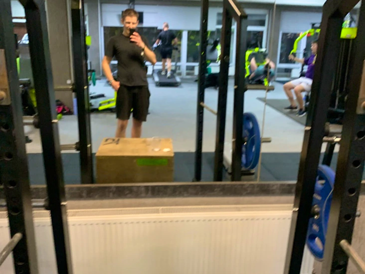 Look at me on the gym