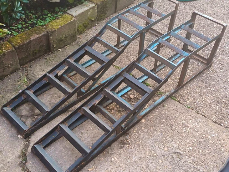 Low profile car ramps