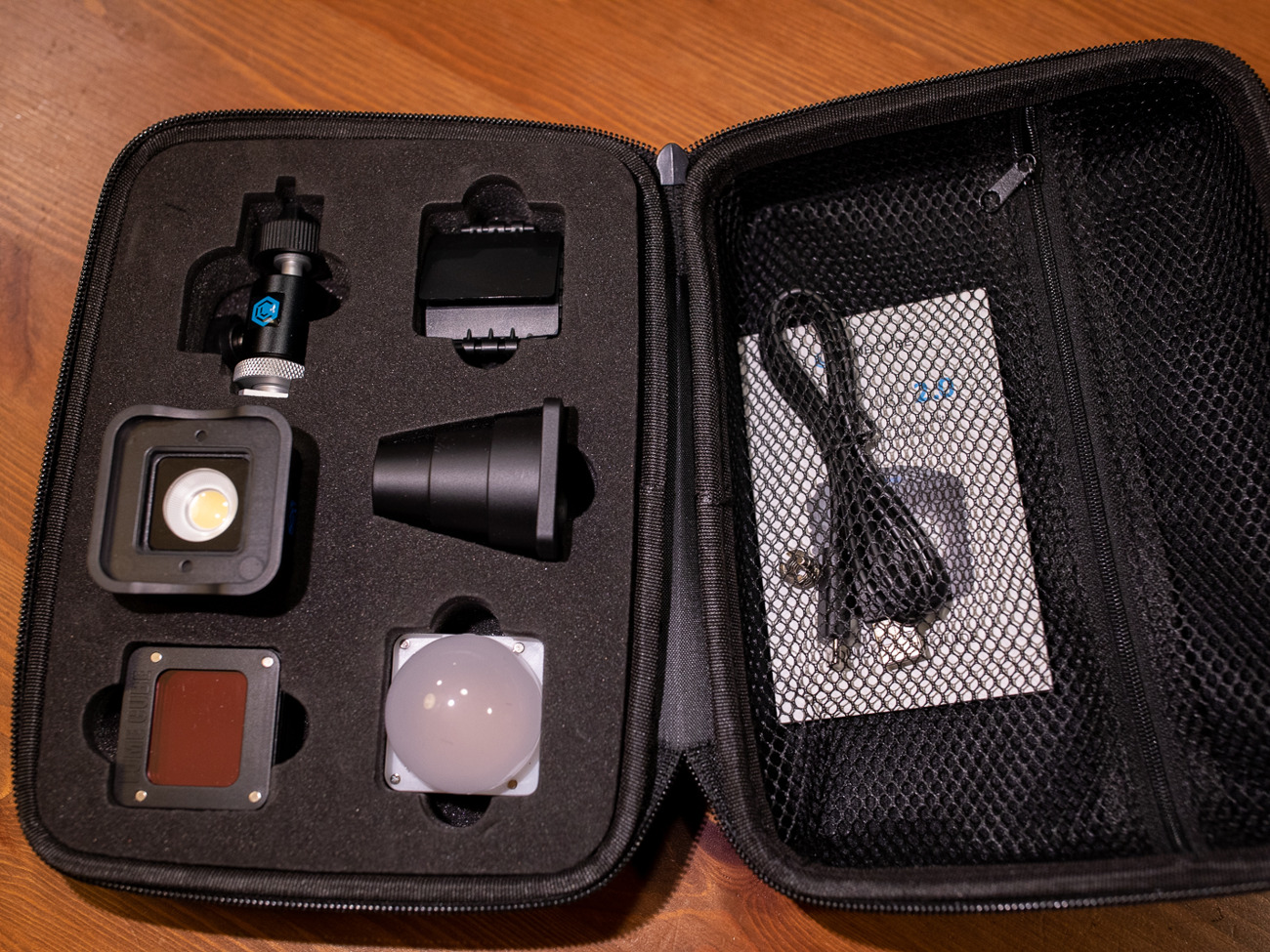 Lumecube 2.0 with 16 piece accessories bundle