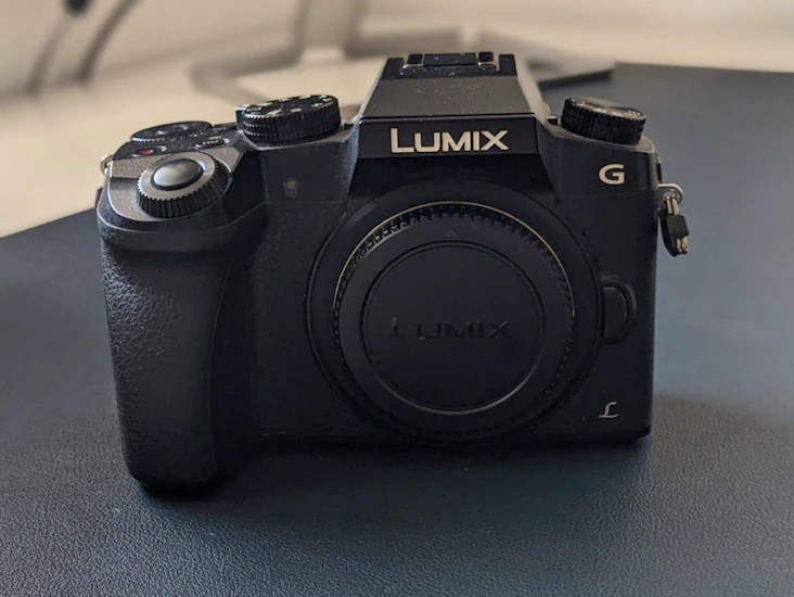 Lumix dmc - g7 // 14-42mm // 45 - 150mm //