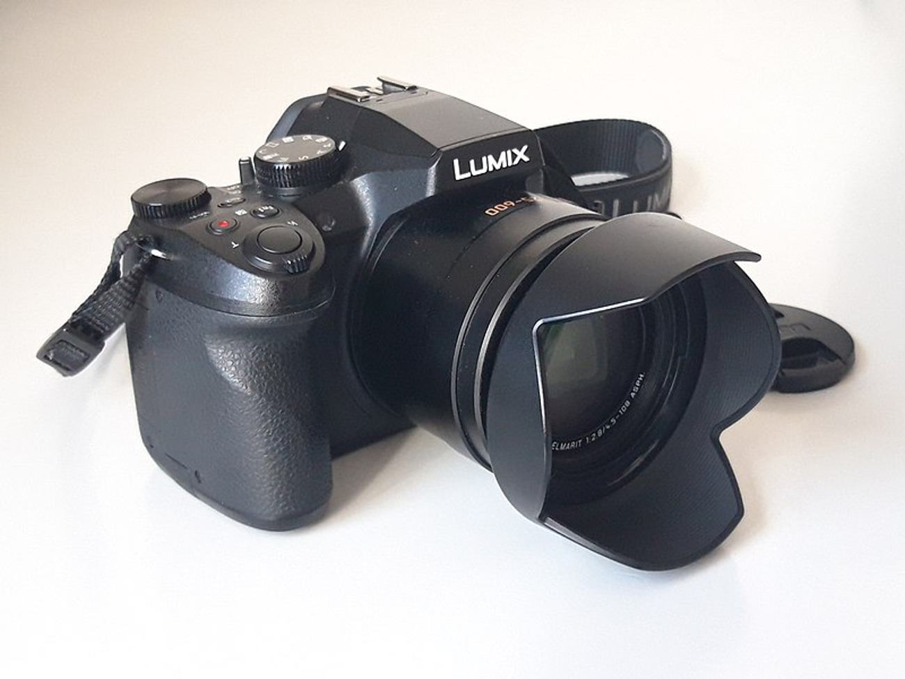 Lumix fz300