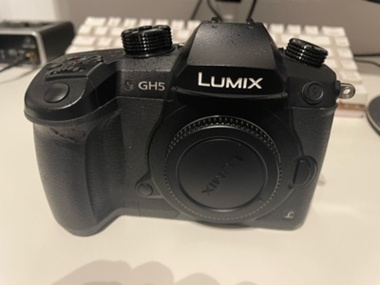 Lumix gh5 camera 