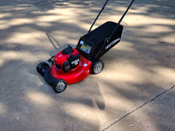 M220 150cc 21-in self-propelled gas push lawn mower