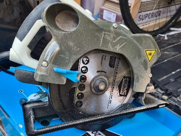 Macallister circuler saw