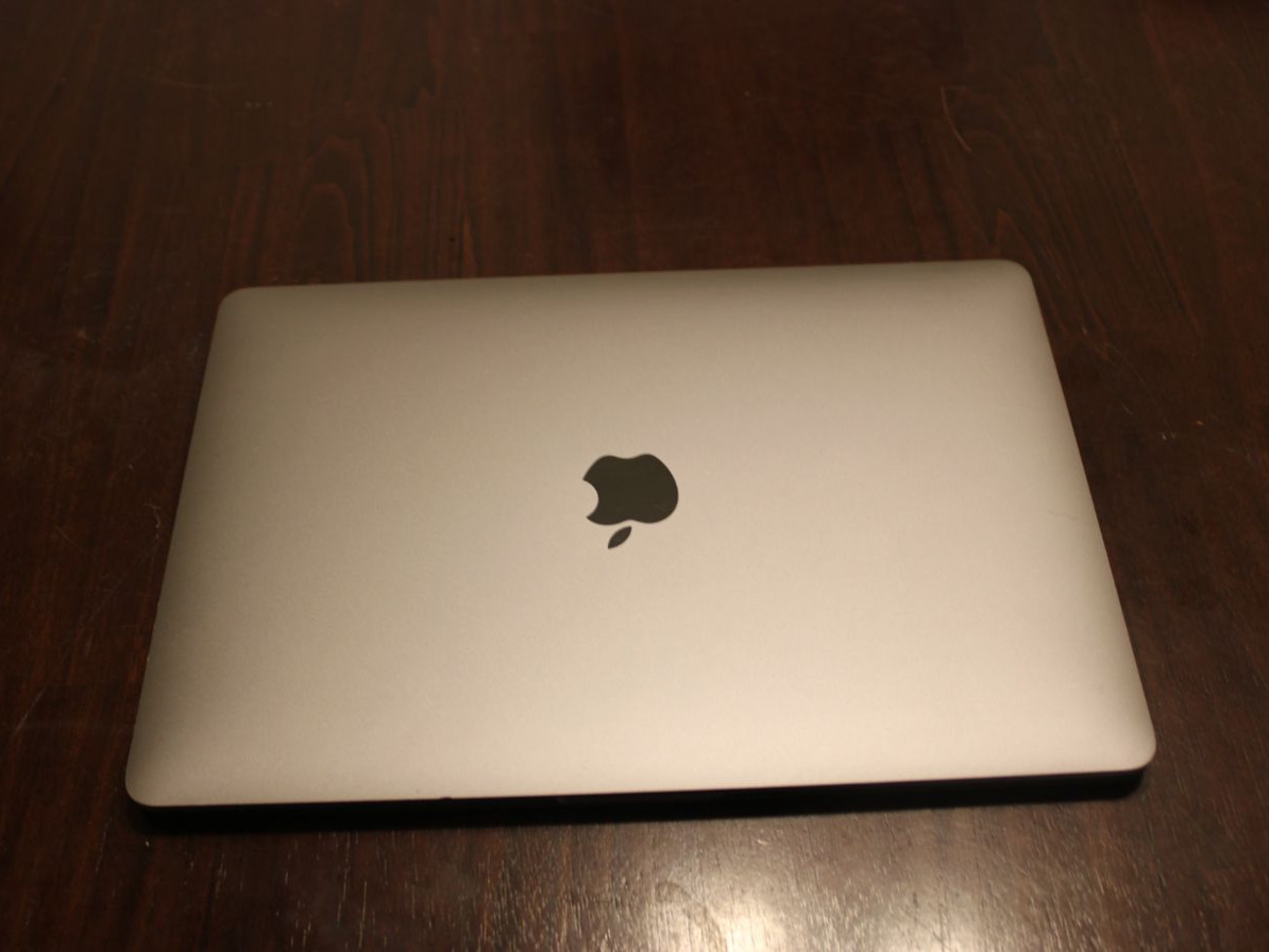 Macbook pro (13-inch, 2017, two thunderbolt 3 ports)