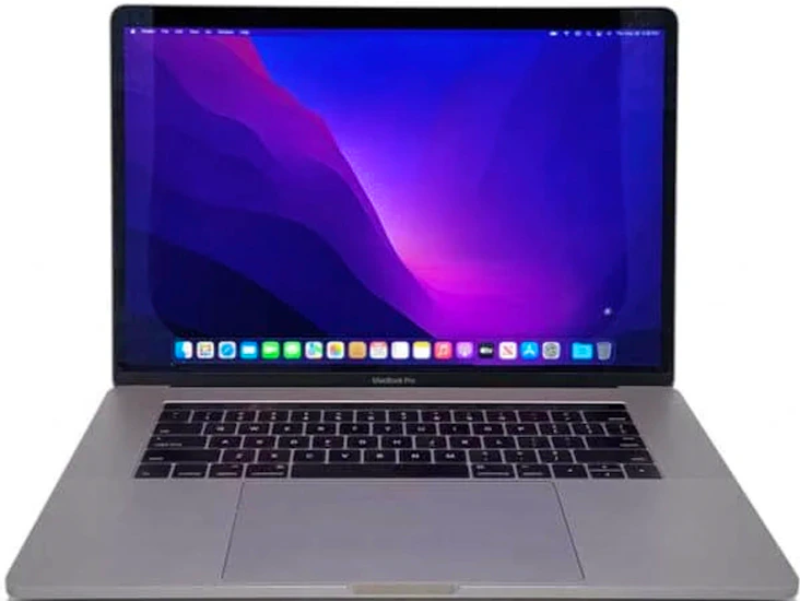Macbook pro 15" with touchbar