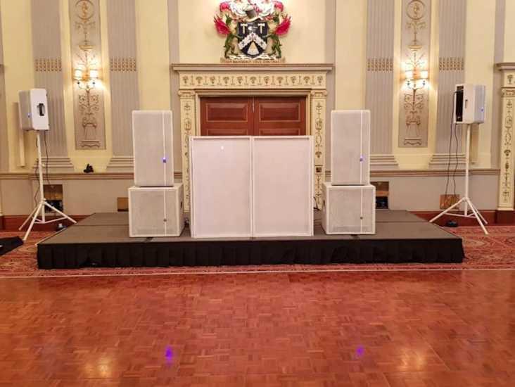 Mackie high definition active speaker system - 9000watts
