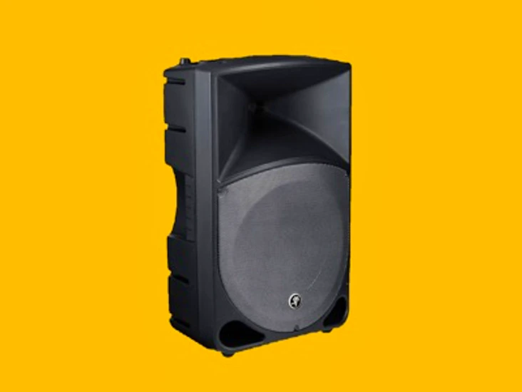 Mackie thump th15a - 400w 15” 2 way active speaker & cables
