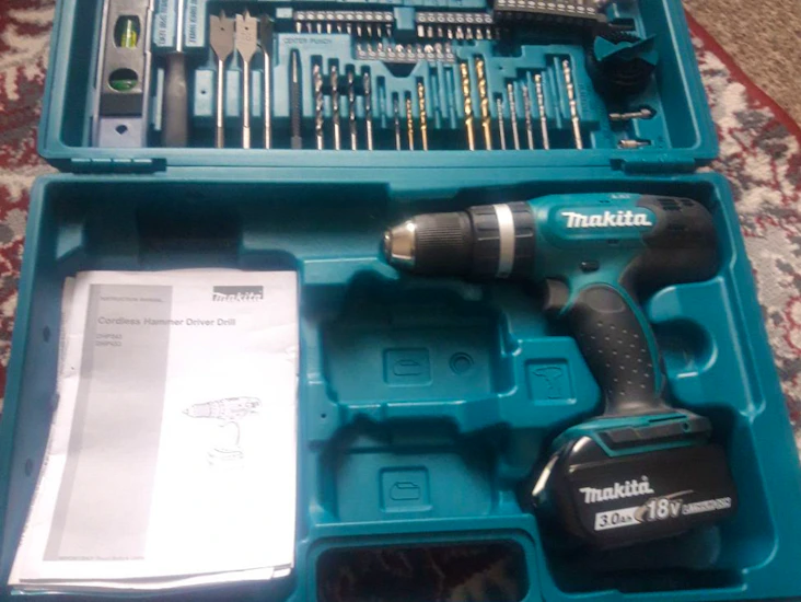 Makita cordless drill