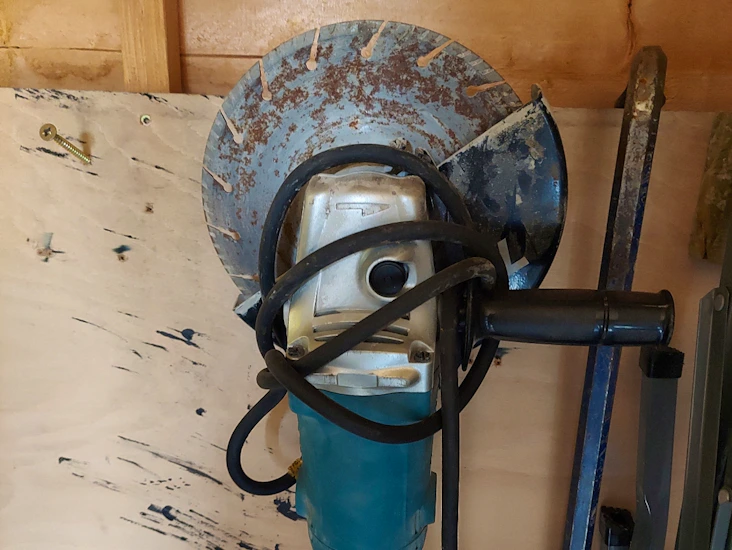 Makita grinder 230mm ga9050