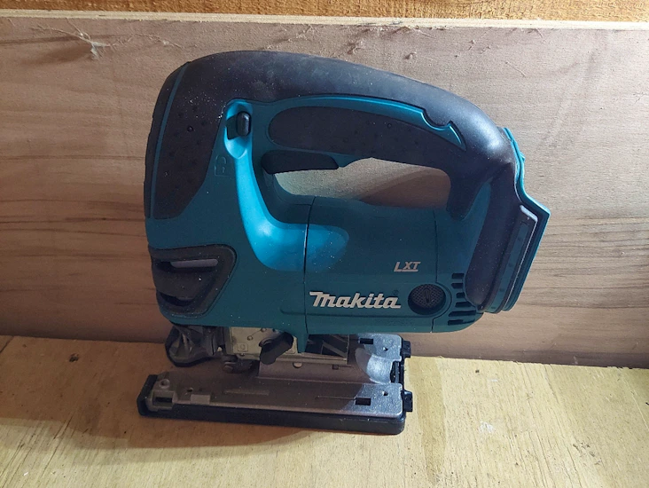 Makita jigsaw battery operated