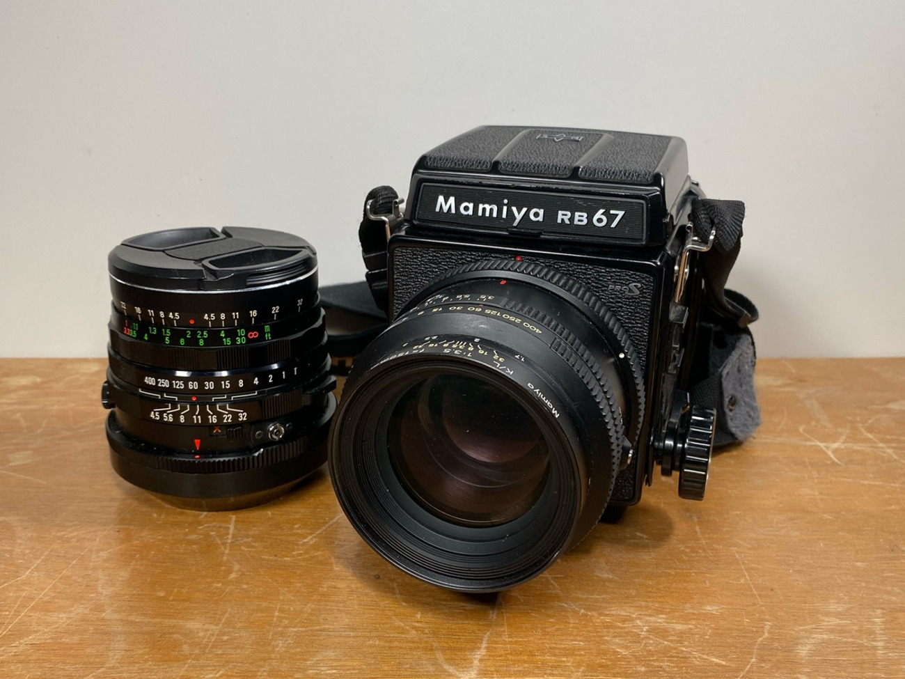 Mamiya rb67 pro-s + 2x mamiya lenses
