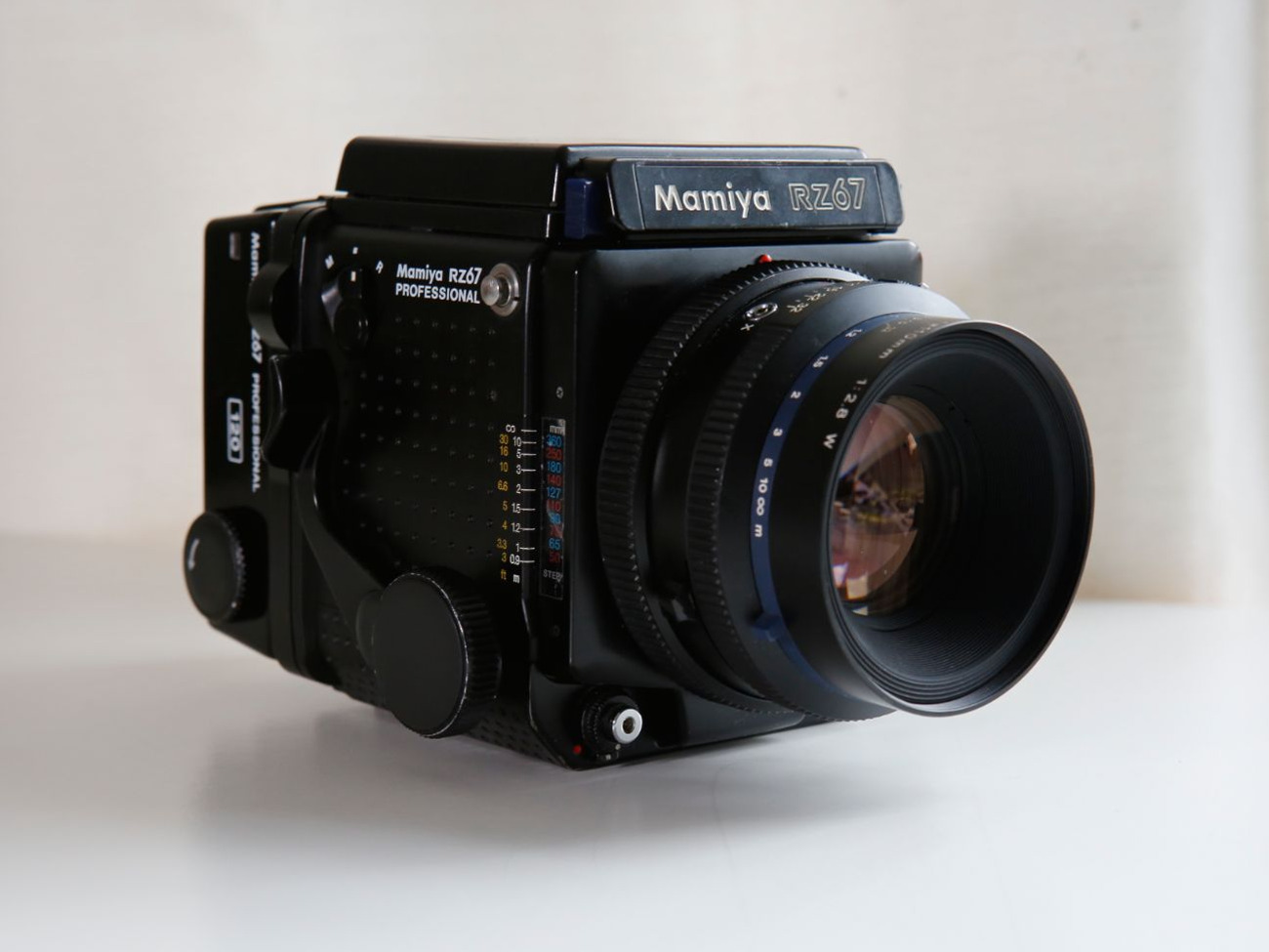 Mamiya rz pro + 110mm mamiya-sekor lens 