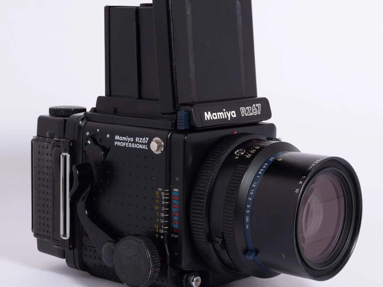 Mamiya rz67 (mk1) with 65mm lens