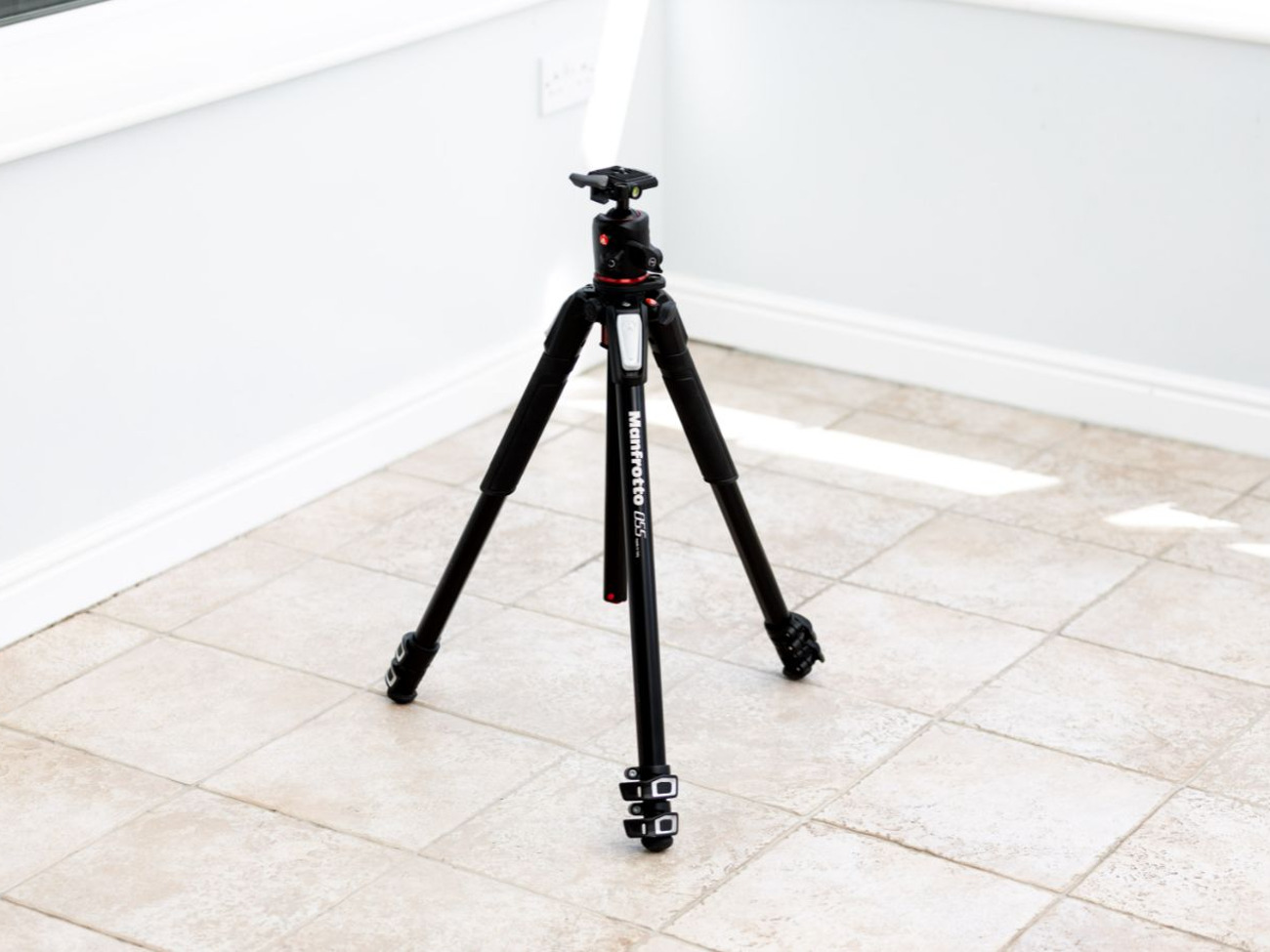 Manfrotto 055 tripod with xpro ball head