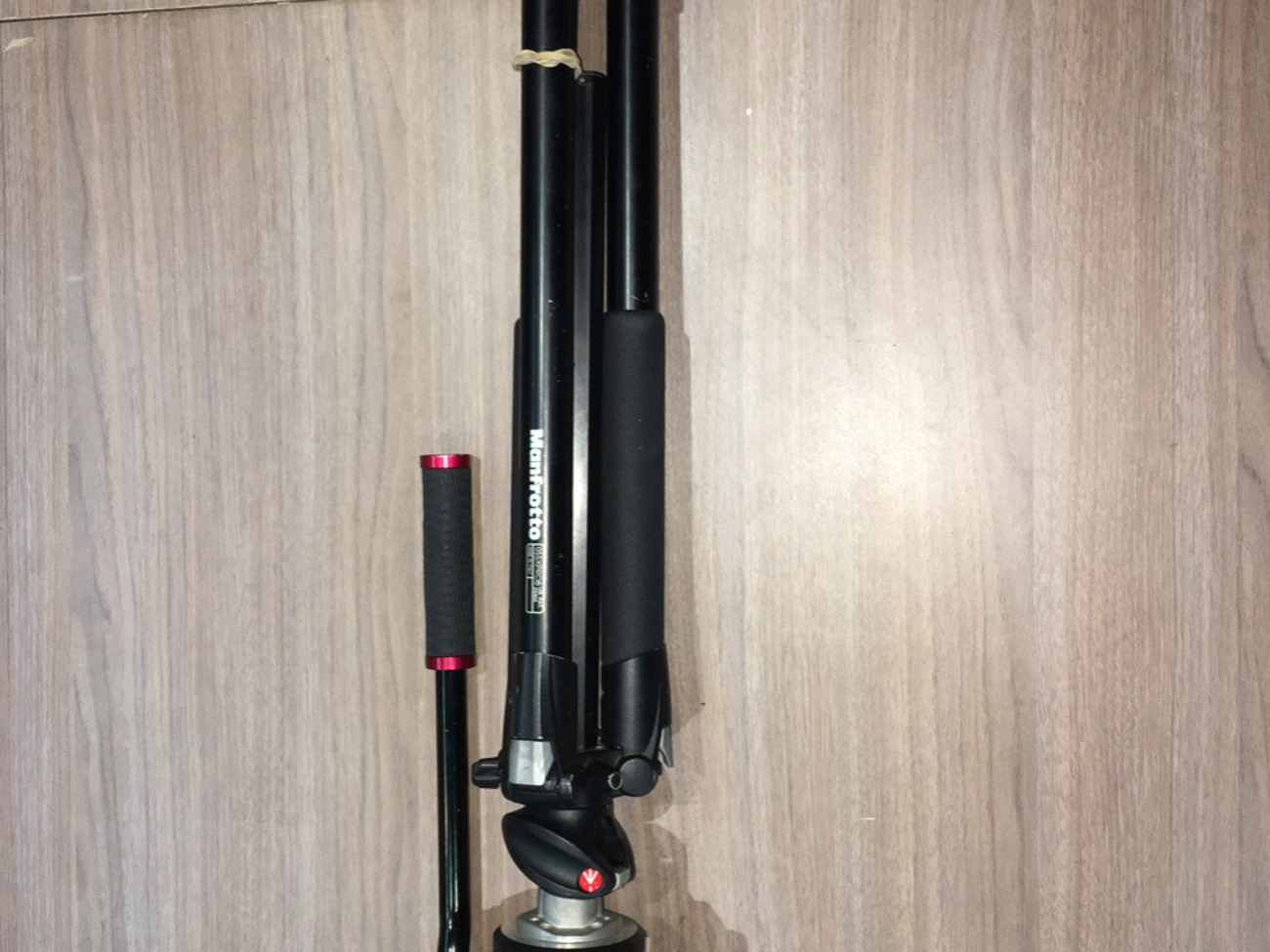 Manfrotto 055xprob w/ fluid video head or grip ball head