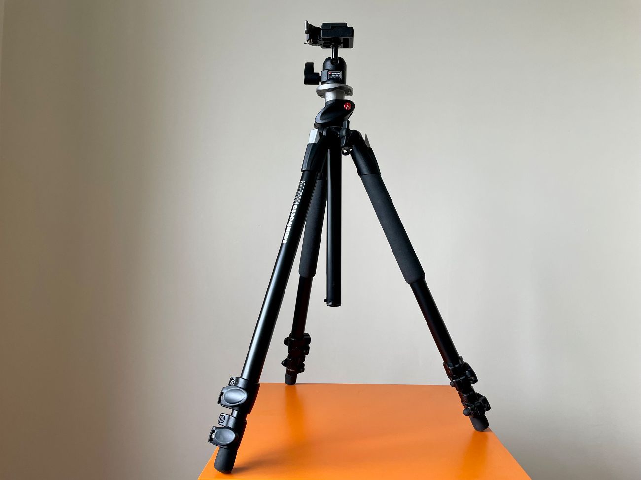 Manfrotto 190xprob tripod / 494rc2 rolling head