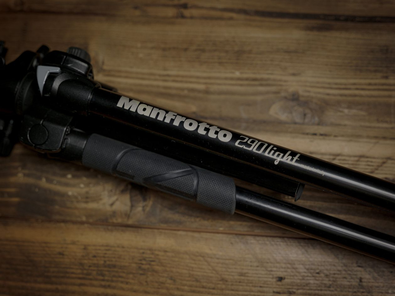 Manfrotto 290 light tripod with befree live fluid head