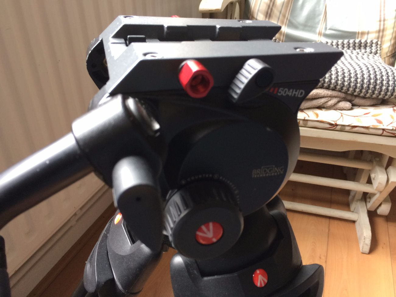 Manfrotto 504/546 fluid head tripod