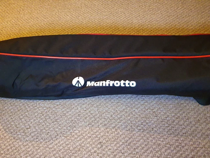 Manfrotto 525 carbon fibre video tripod + nitrotech n8 head