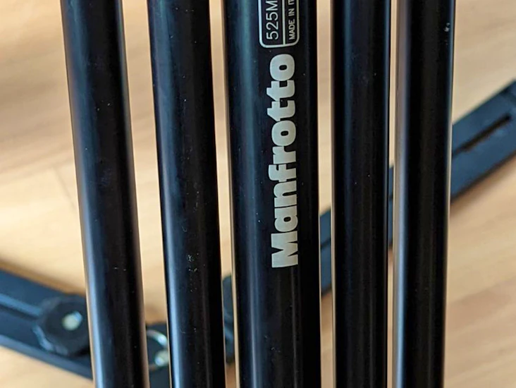 Manfrotto 525mvb tripod with 503hdv head w padded carry case