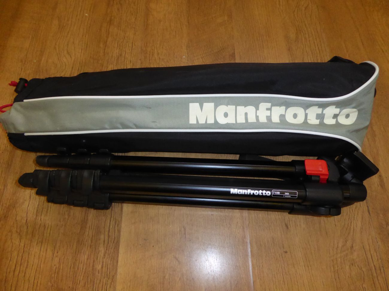 Manfrotto 718b digi - lightweight & compact tripod