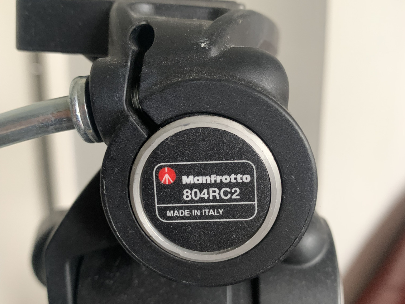 Manfrotto 804rc2 tripod - for photo & video