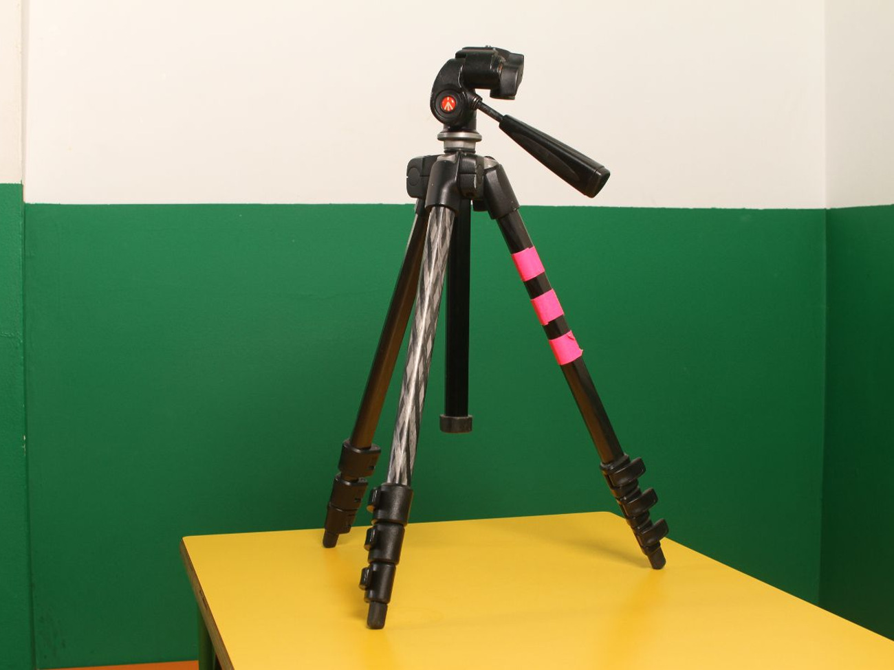 Manfrotto carbon fiber tripod - travel lightweight