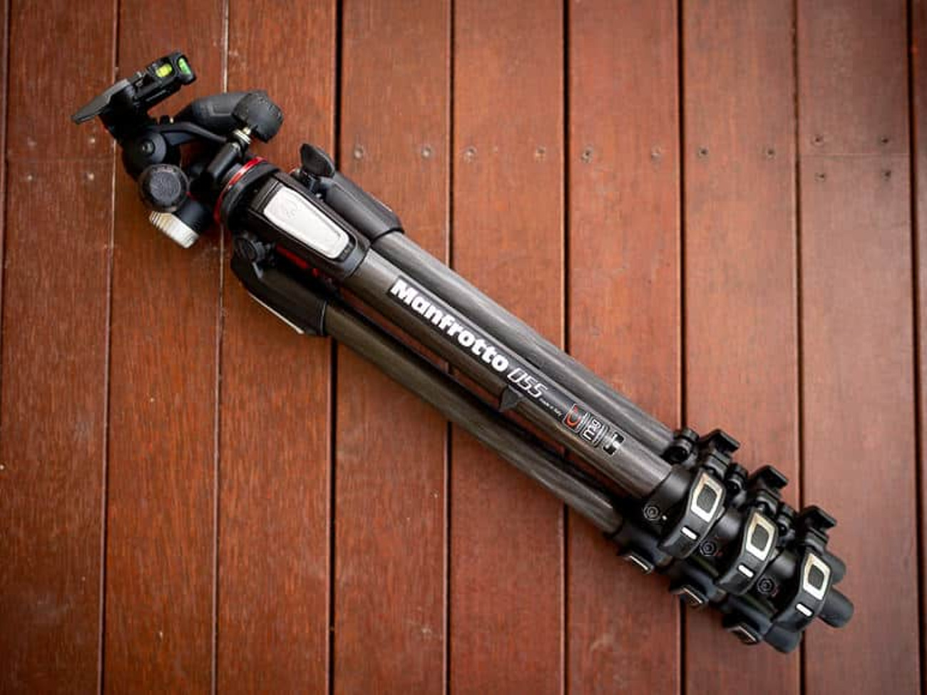 Manfrotto carbon fibre 055mf3 128lp tripod with head 