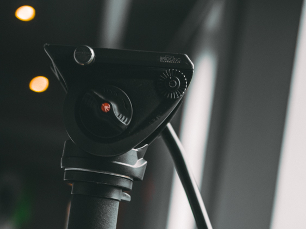 Manfrotto m500a fluid head monopod for video 
