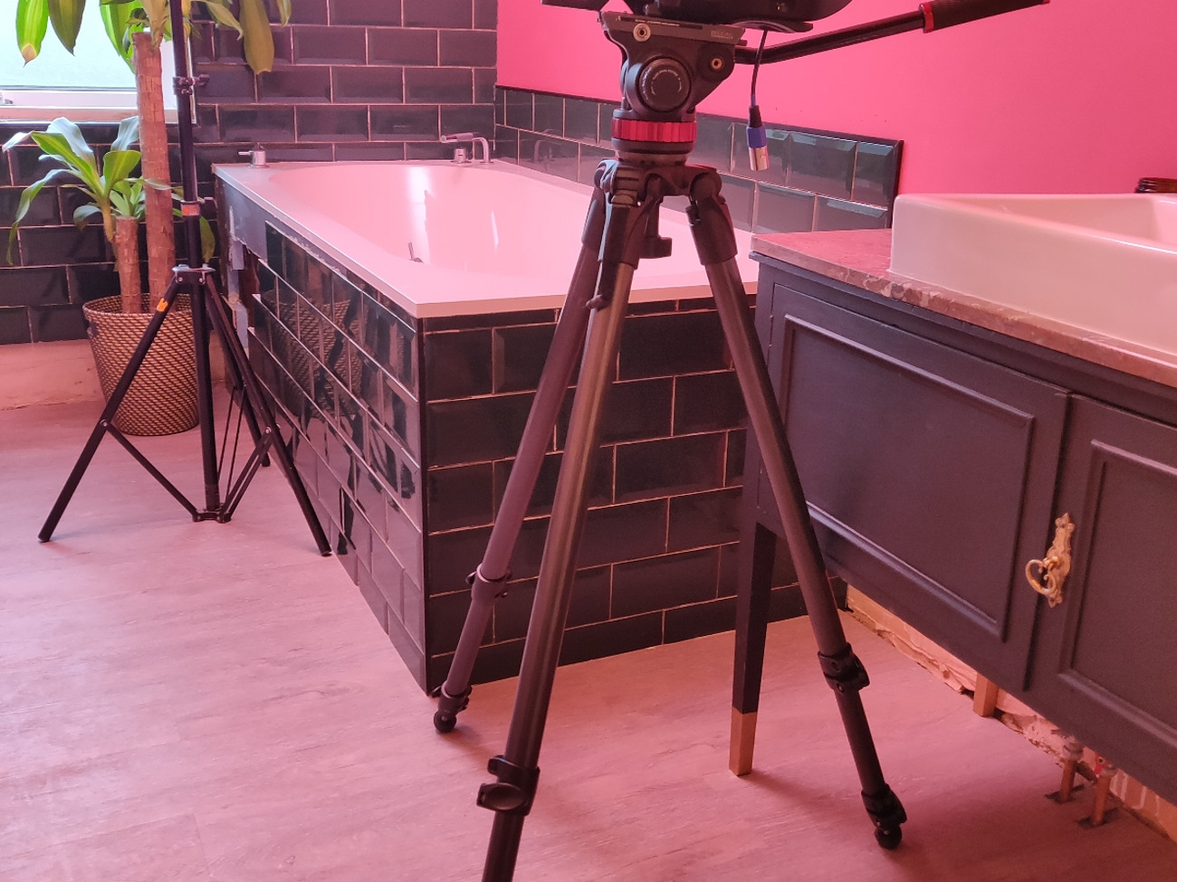 Manfrotto tripod with carbon legs