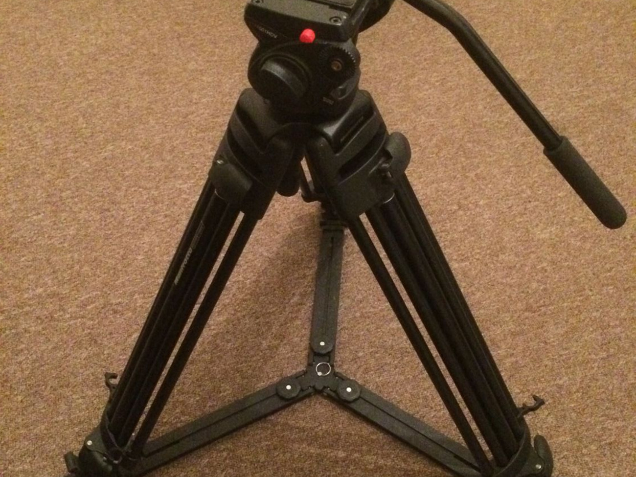 Manfrotto video tripod