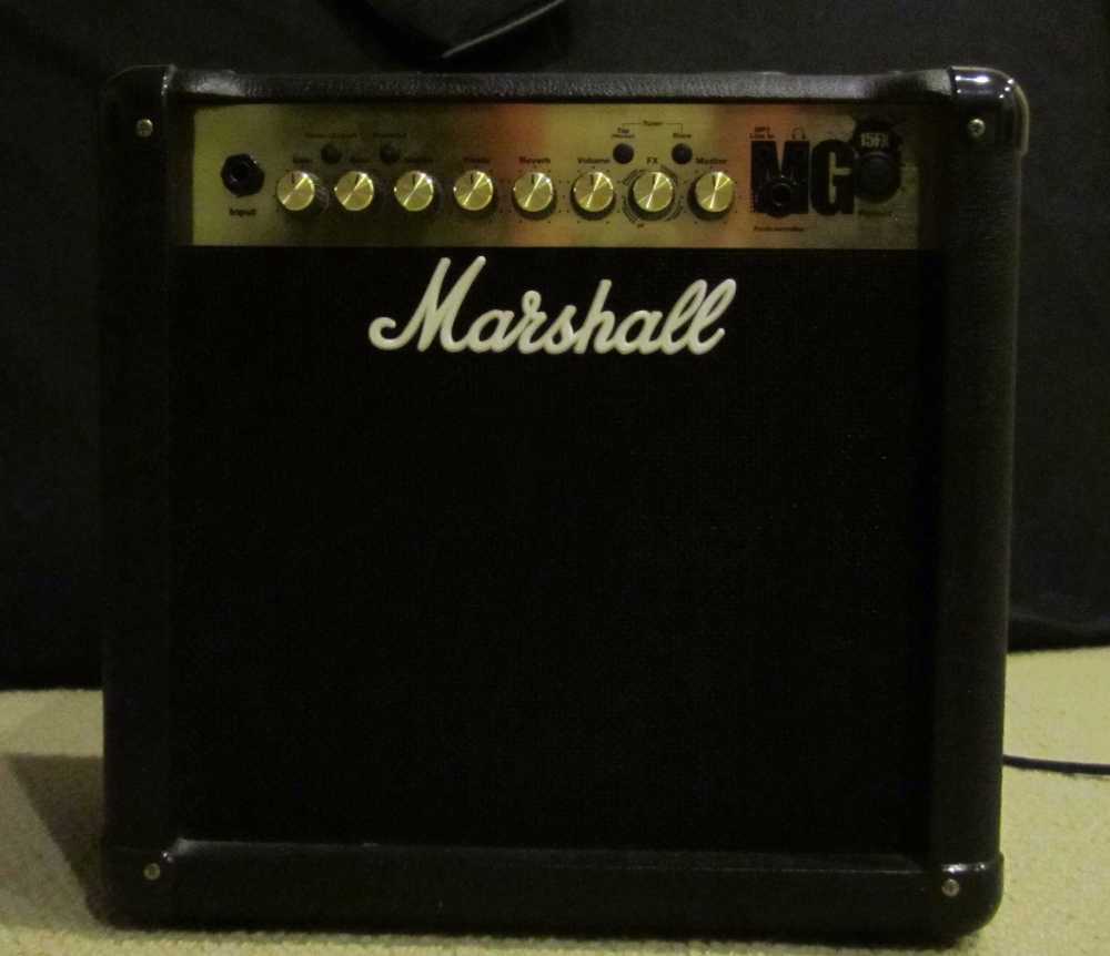 Marshall mg15fx