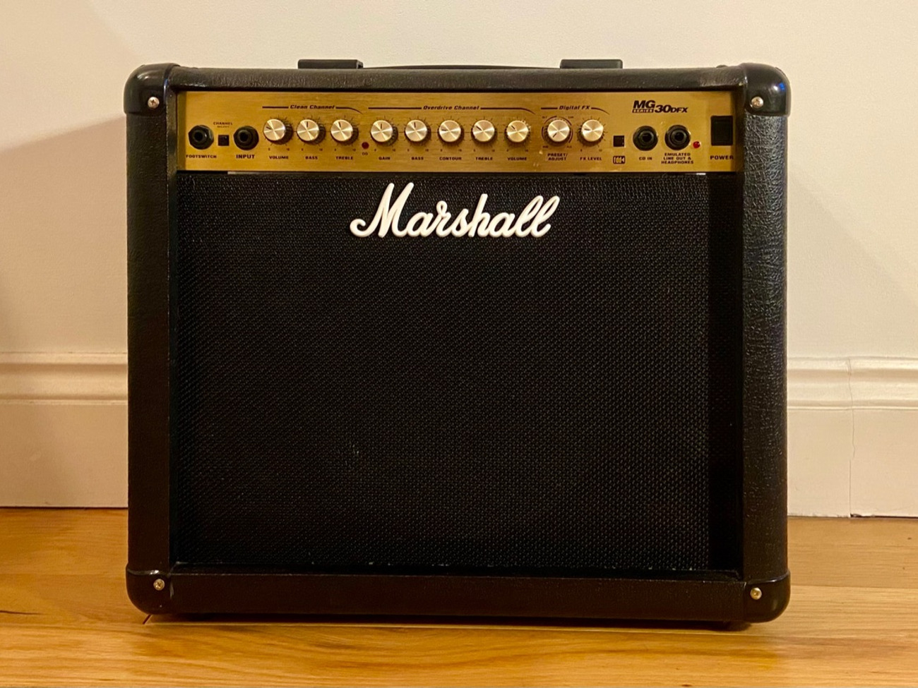 Marshall mg30dfx 30w practice/small gig guitar amp