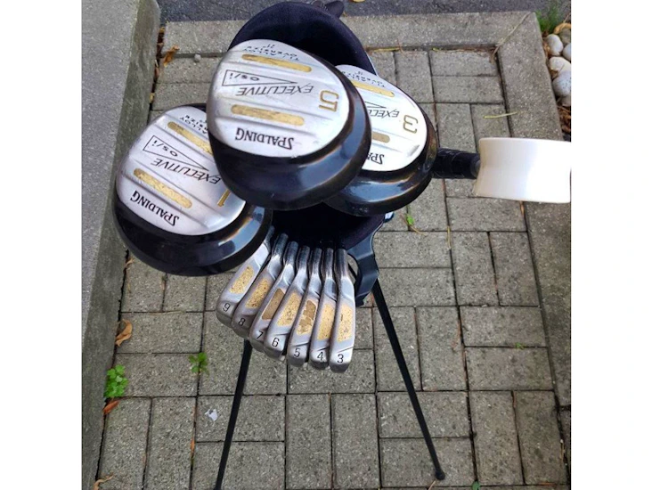 Mens spalding executive golf clubs- right hand