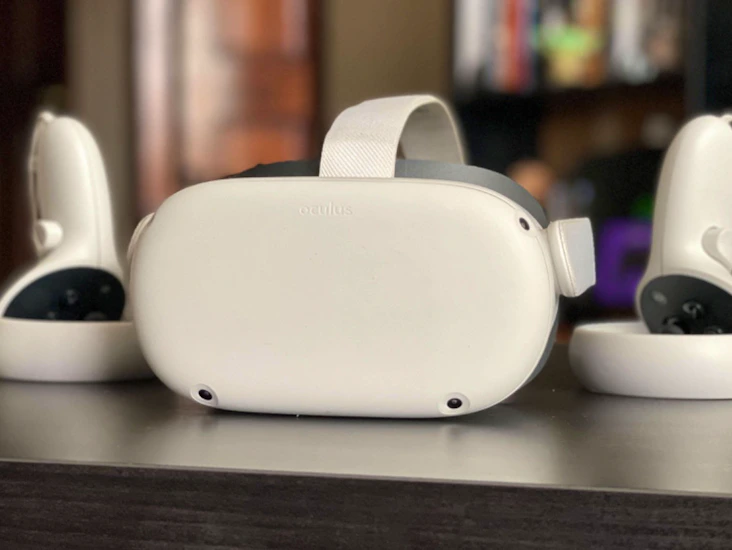 Meta quest 2 - virtual reality experience/gaming