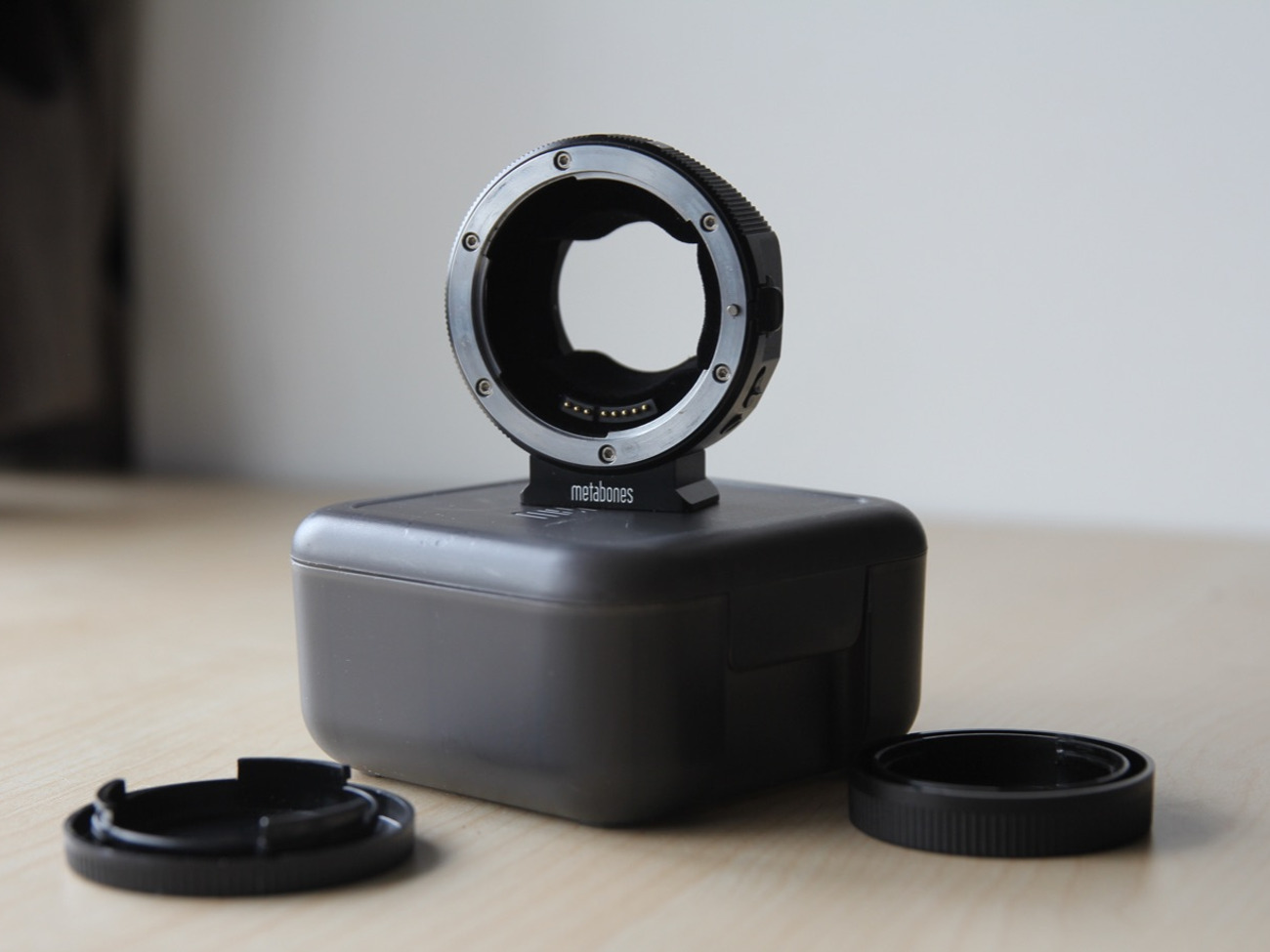 Metabones ef - e mount adaptor - mark v
