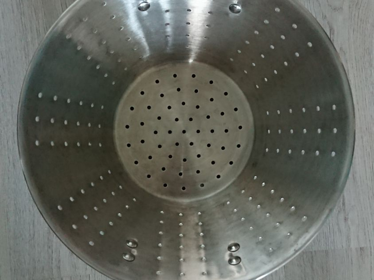 Metal colander 8l