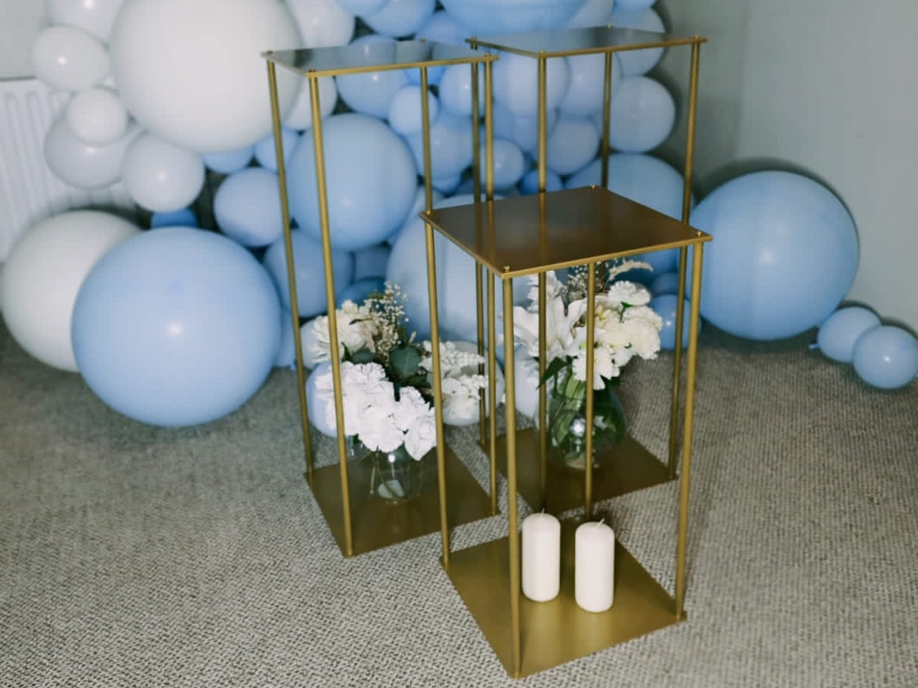 Metal gold plinths set of 3 