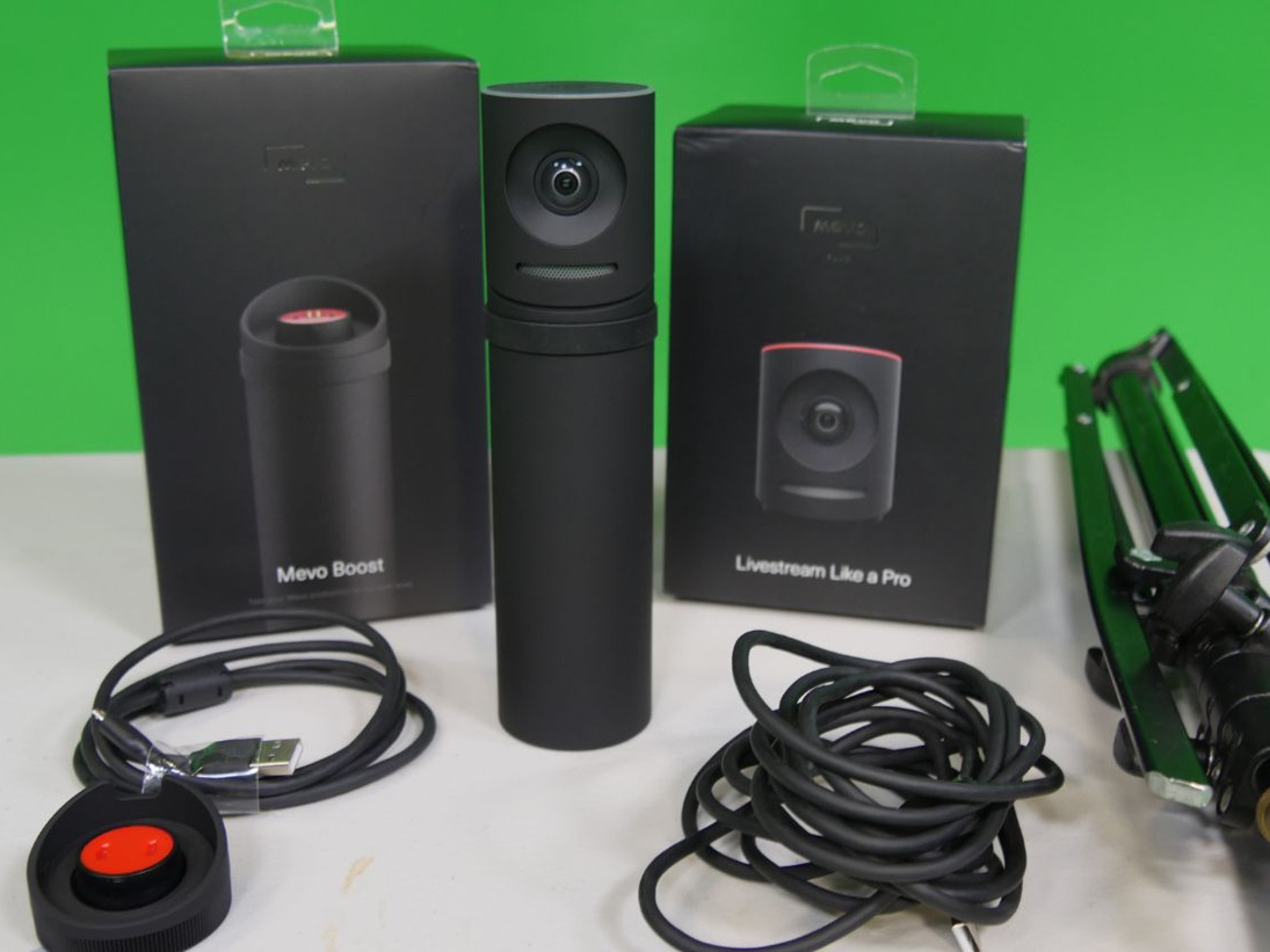 Mevo plus live streaming camera + boost