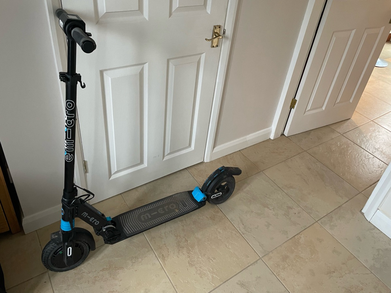 Micro e-scooter