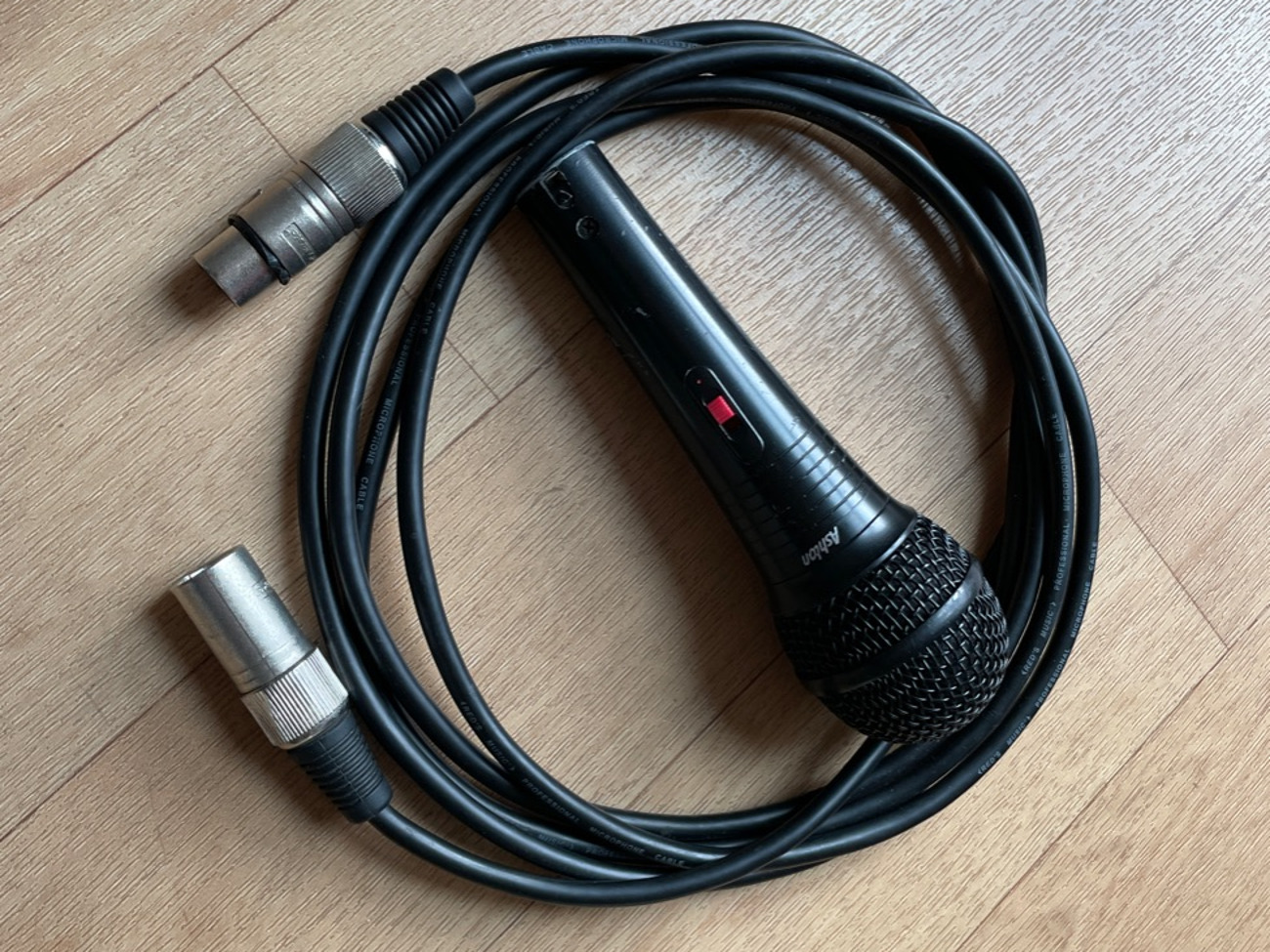 Microphone ashton dm50 + cabel + stand