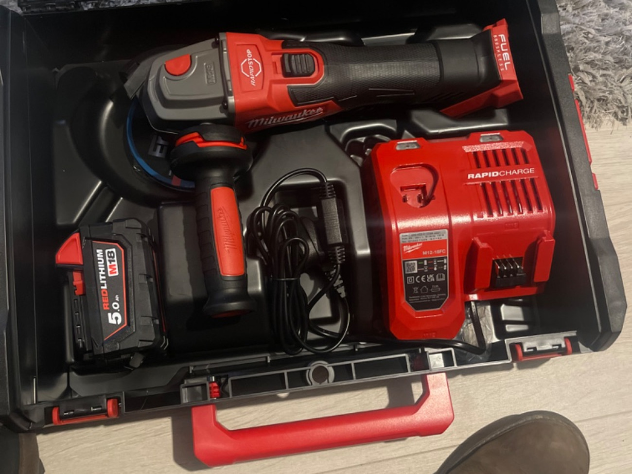 Milwaukee angle grinder 