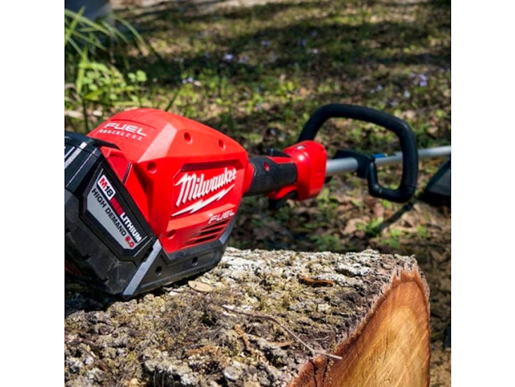 Milwaukee lawn trimmer