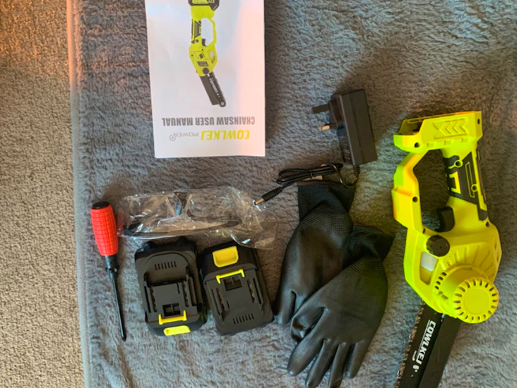 Mini 6inch portable chainsaw