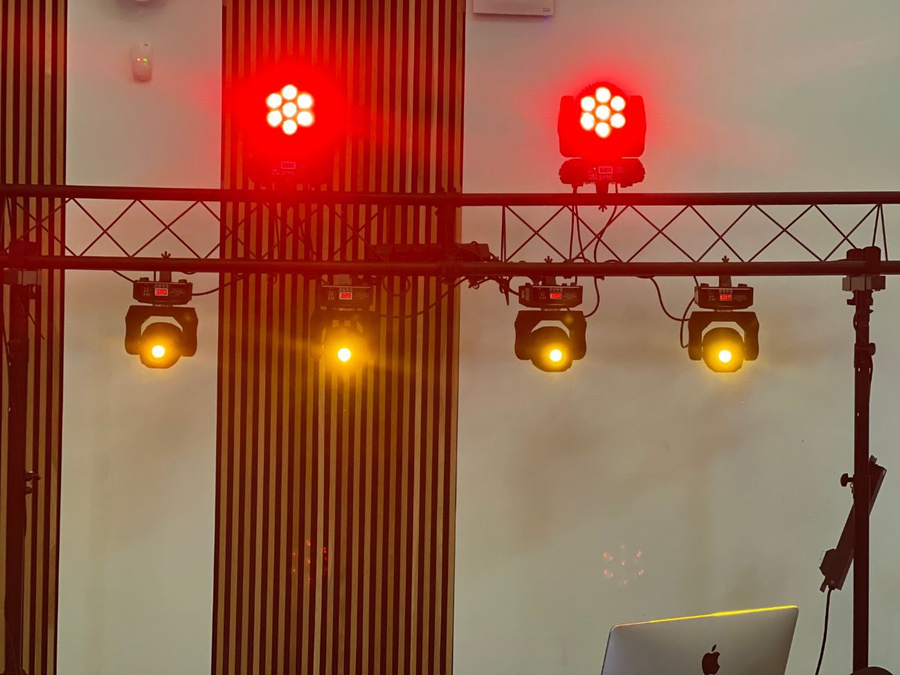 Mini moving heads