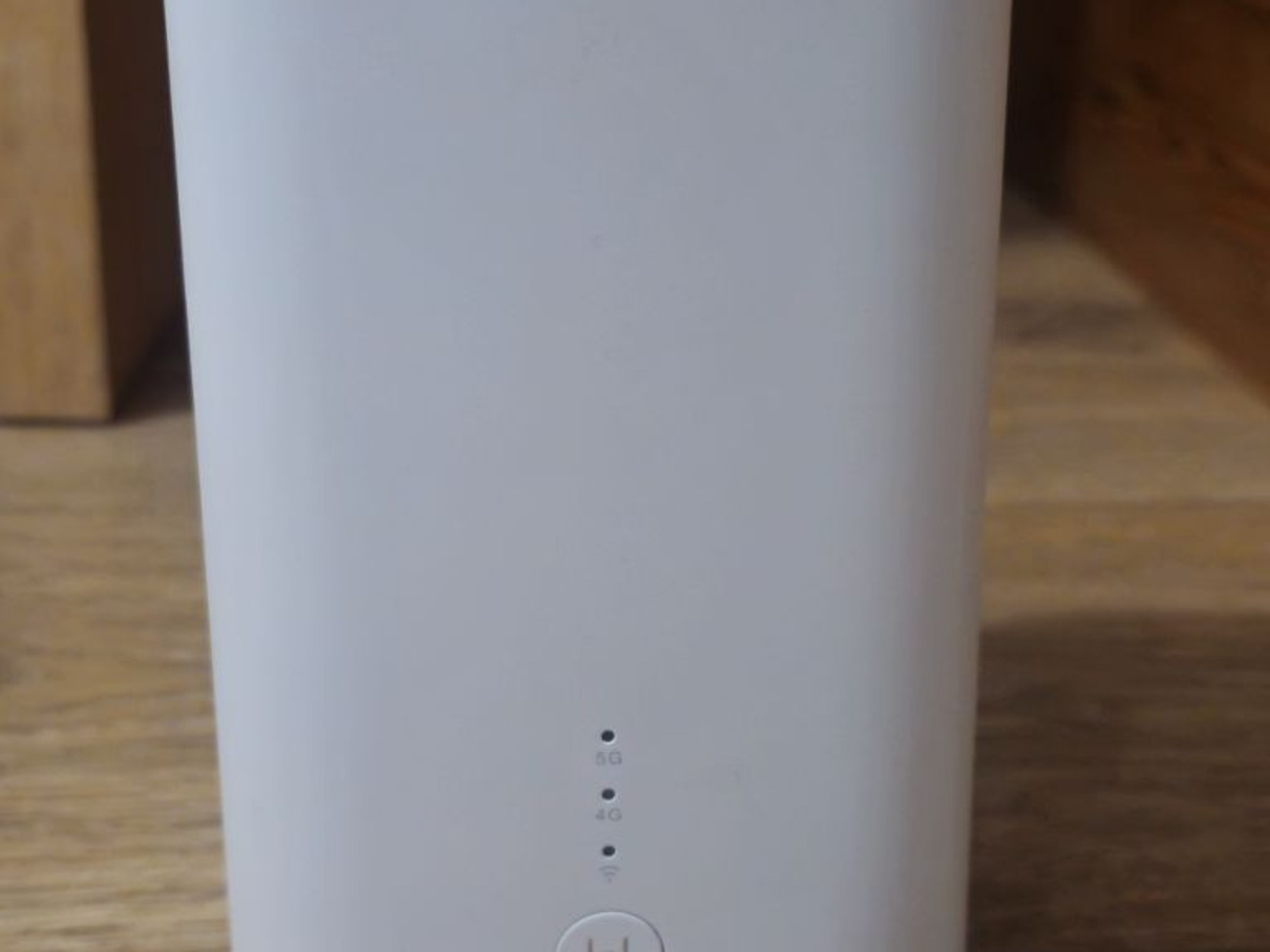 Mobile sim card wi-fi 5g router