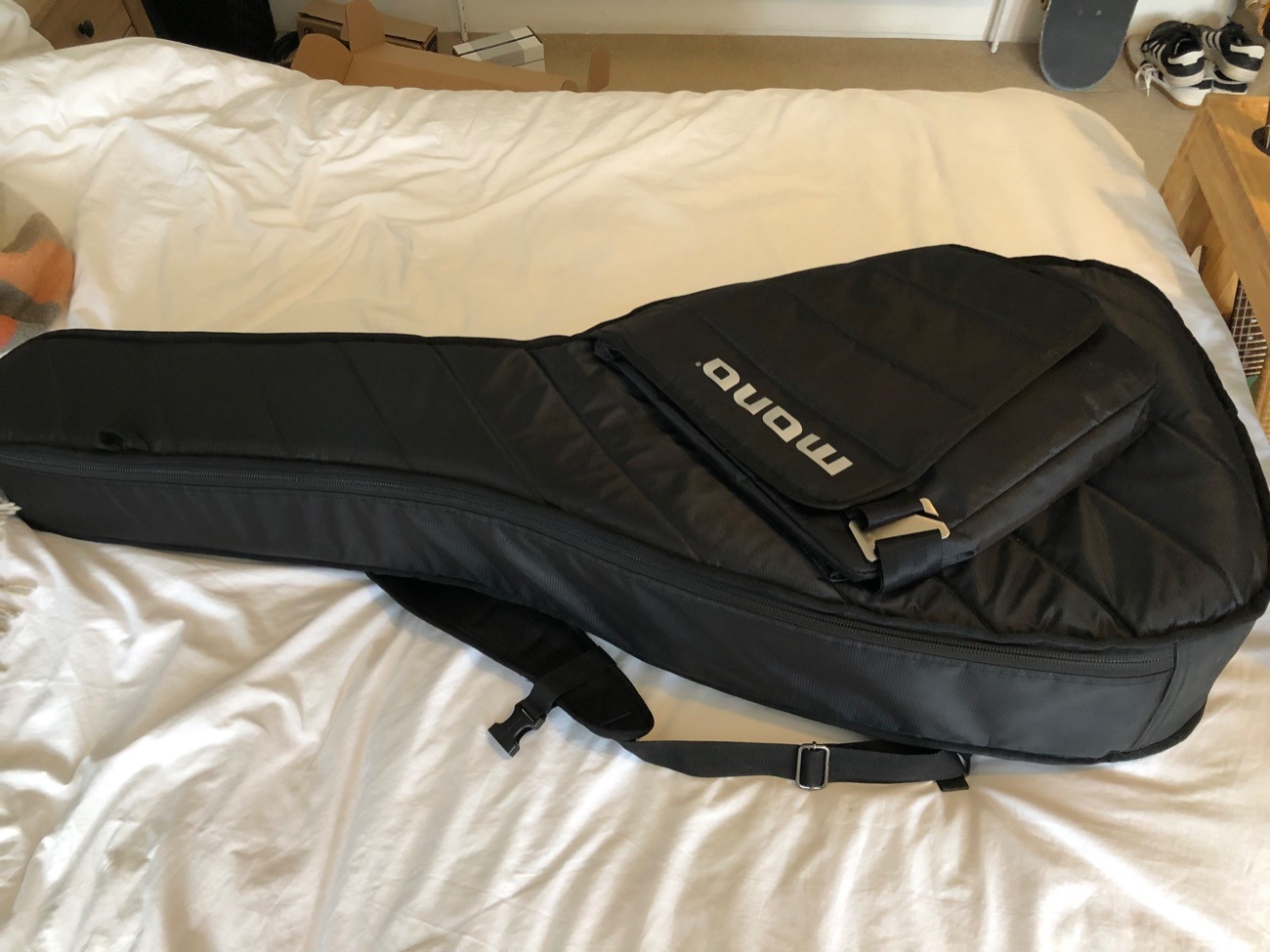 Mono acoustic guitar sleeve soft case