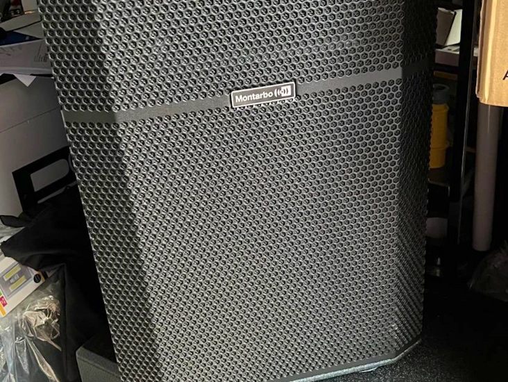 Montarbo r15 active loudspeaker