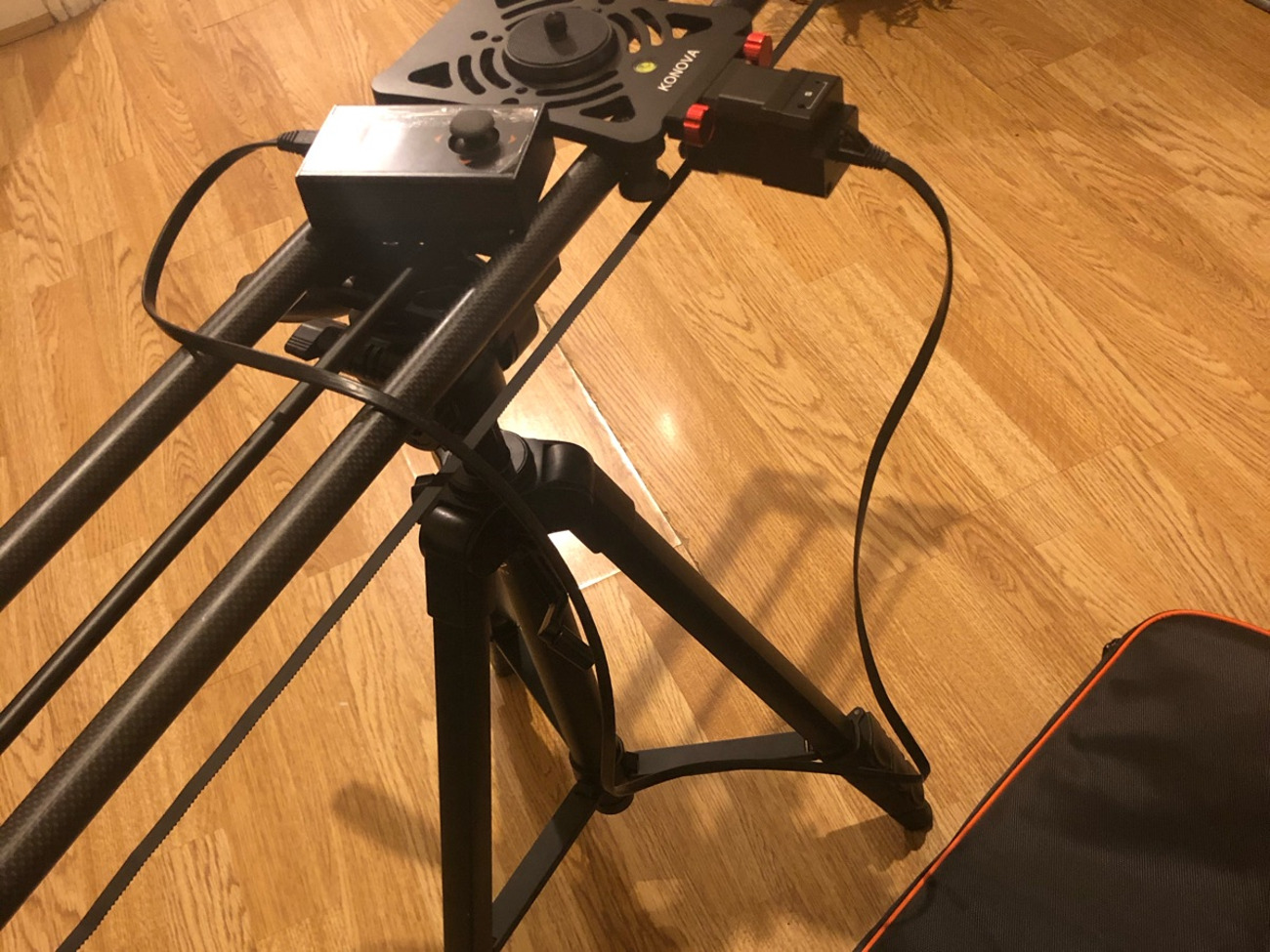 Motion camera slider